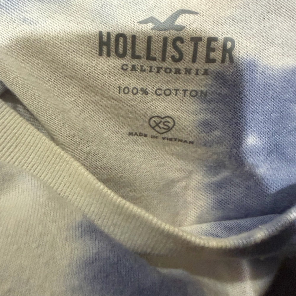Hollister Tie-Dye Crewneck Tee in Cream and Light Blue